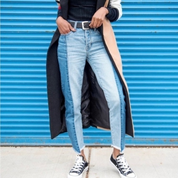 American Eagle Vintage Hi Rise Two Toned Jeans Size 2‎ - Picture 2 of 9